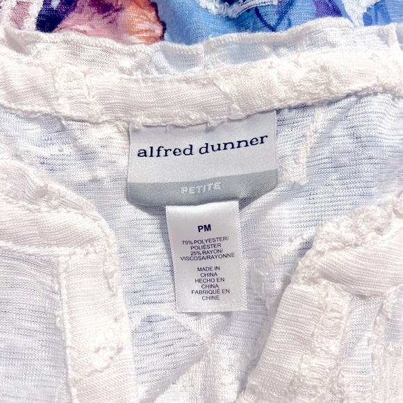 Alfred Dunner Women's In Full Bloom Butterfly Border Jacquard V Neck Top NWT - Picture 6 of 14